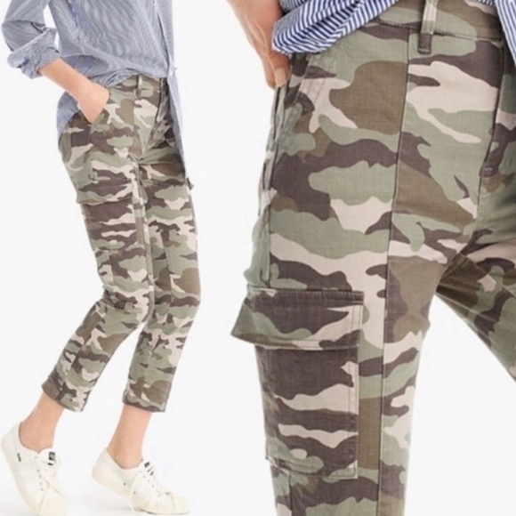 J. Crew Vintage Straight Cargo Pant in Camo Print - Picture 1 of 15